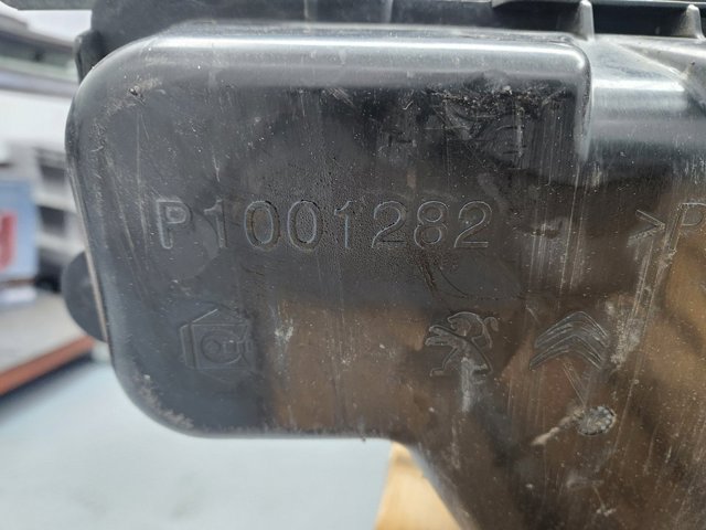 PEUGEOT 9818716680 Бак AD BLUE в наличии Каменское