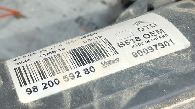 PEUGEOT 9820059280 Правая фара в наличии Сумы