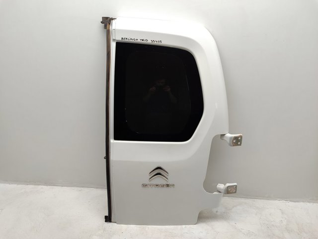 Porta batente traseira direita de furgão 9820436680 Peugeot/Citroen