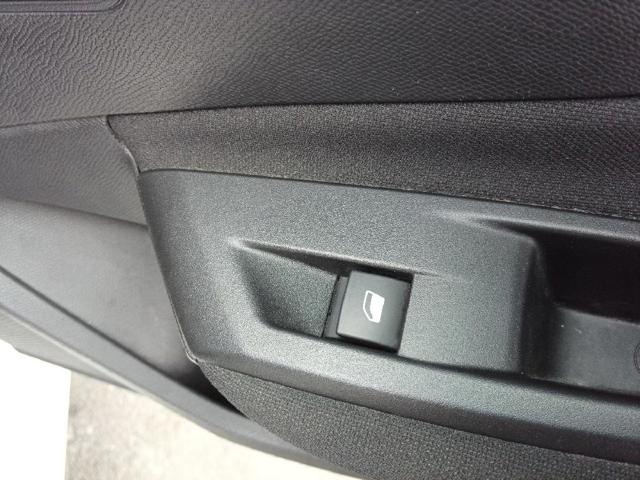PEUGEOT 98220313ZD Кнопка стеклоподъемника передняя в наличии Кривой Рог
