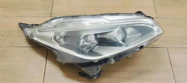 9822690180 PEUGEOT Правая фара купить в Павлоград