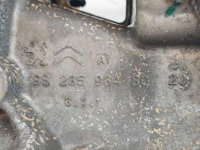 PEUGEOT 9823598480 Кронштейн компрессора кондиционера в наличии Кривой Рог