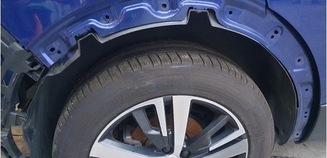 Amortecedor traseiro direito para Peugeot 3008 SUV 1.6 bluehdi 120 bhz (dv6fc) 9824958980