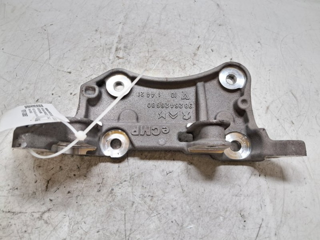 PEUGEOT 9826426680 Кронштейн подушки (опоры) двигателя левой в наличии Сумы