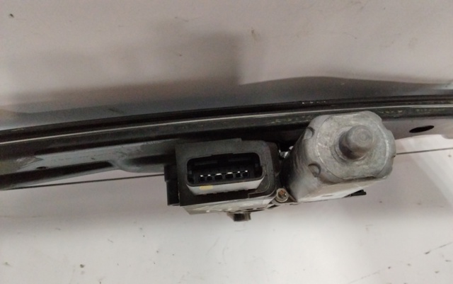 PEUGEOT 9829889780 Стеклоподъемник передней левой двери в наличии Львов