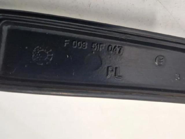 HYUNDAI 983101H300 Поводок стеклоочистителя в наличии Киев