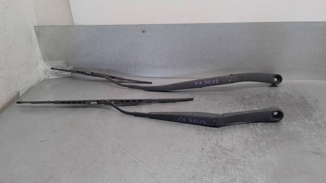 983200X000 HYUNDAI Поводок стеклоочистителя купить в Николаев