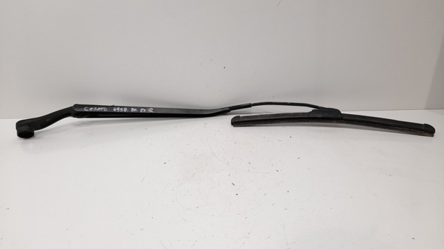 HYUNDAI 983202F000 Поводок стеклоочистителя в наличии Ужгород