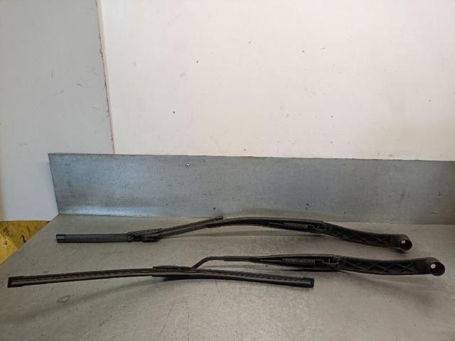 983202G000 HYUNDAI Рычаг-поводок стеклоочистителя лобового стекла купить в Ирпень
