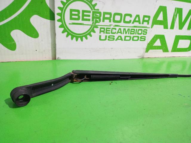 HYUNDAI 983203E000 Поводок стеклоочистителя в наличии Чернигов