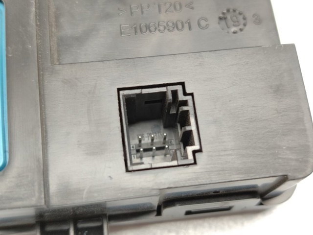 PEUGEOT 9832228080 в наличии Хмельницкий