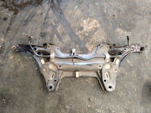 9834696980 PEUGEOT Балка передней подвески (подрамник) купить в Киев