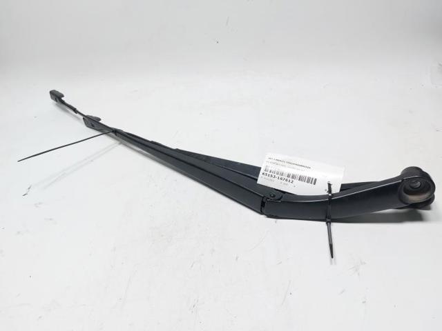 983902T000 HYUNDAI Заглушка гайки крепления поводка переднего дворника купить в Кривой Рог
