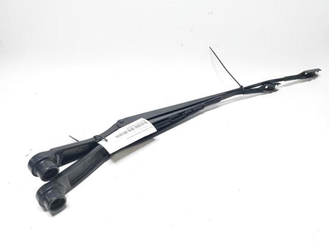 HYUNDAI 983902T000 Заглушка гайки крепления поводка переднего дворника в наличии Винница