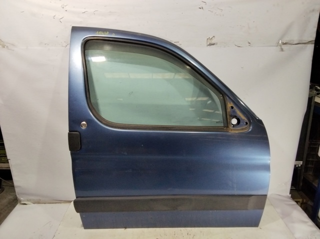 PEUGEOT 9839338480 Дверь передняя правая в наличии Павлоград