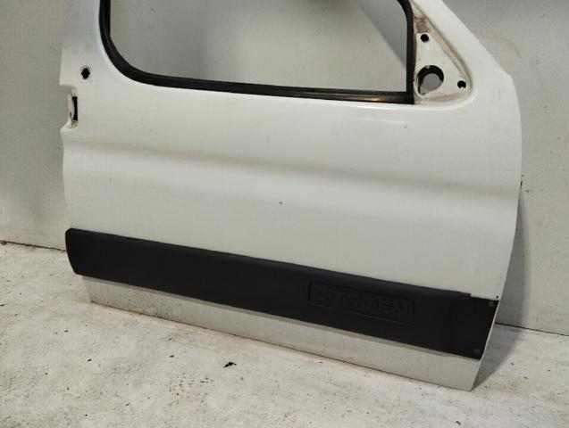 PEUGEOT 9839338480 Дверь передняя правая в наличии Украина
