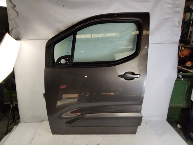 PEUGEOT 9843490080 Дверь передняя левая в наличии Черкассы