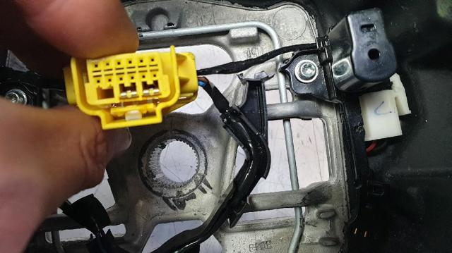 PEUGEOT 98546457ZD Рулевое колесо в наличии Кривой Рог