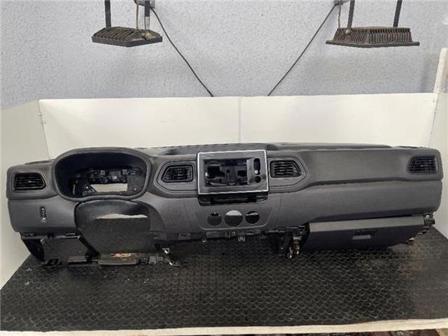 985700724R RENAULT купить в Полтава