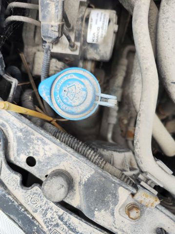 HYUNDAI 986102F000 Бачок омывателя в наличии Ирпень
