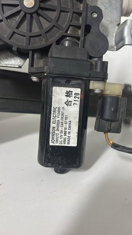 9881007101 HYUNDAI Мотор стеклоподъемника двери передней левой купить в Тернополь