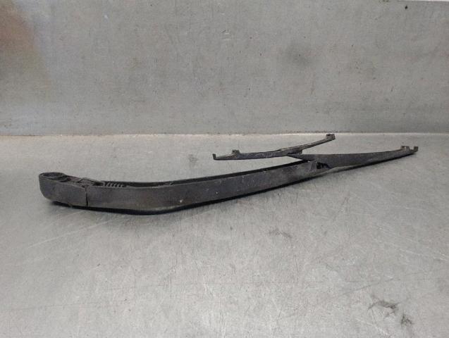 988151J001 HYUNDAI Рычаг-поводок стеклоочистителя заднего стекла купить в Сумы