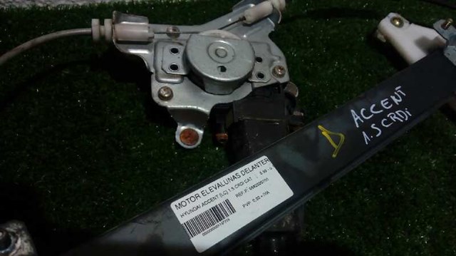 9882025100 HYUNDAI Мотор стеклоподъемника двери передней правой купить в Чернигов