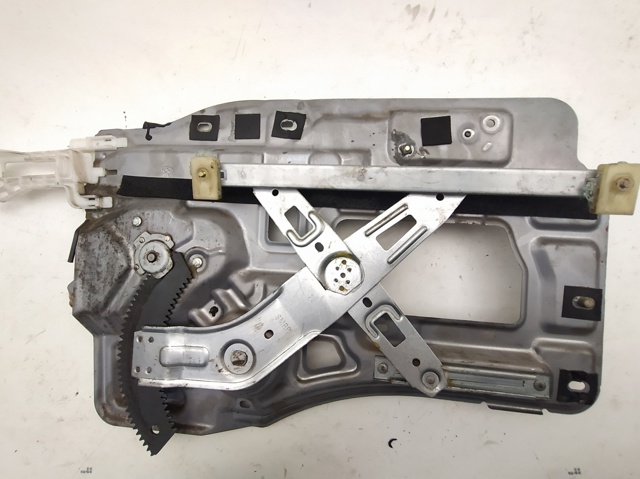 HYUNDAI 9882026200 Мотор стеклоподъемника двери задней правой в наличии Ирпень