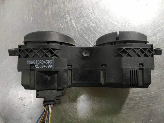 98AG19A945BG Кнопка включения кондиционера купить Сумы