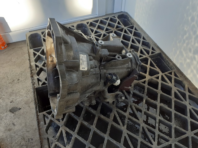 98WT7F096AB FORD КПП в сборе (механическая коробка передач) купить в Ровно