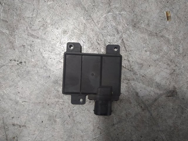 99140N7010 HYUNDAI Датчик контроля мертвой зоны задний купить в Черновцы