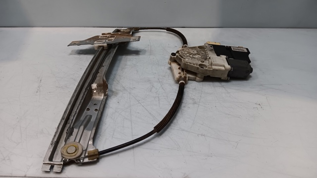 Mecanismo de acionamento de vidro da porta dianteira esquerda 997018102 PEUGEOT