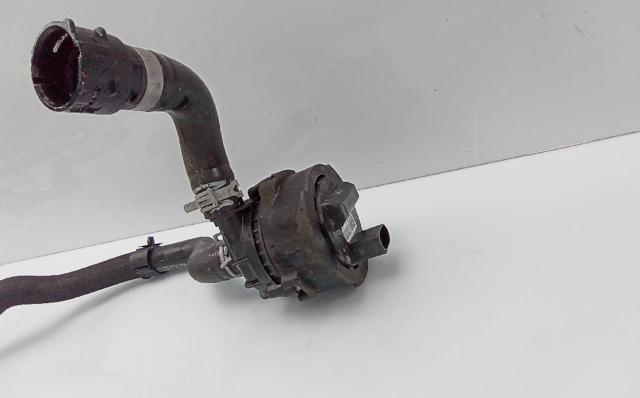 PORSCHE 9J1965567B Помпа водяная (насос) охлаждения в наличии Одесса