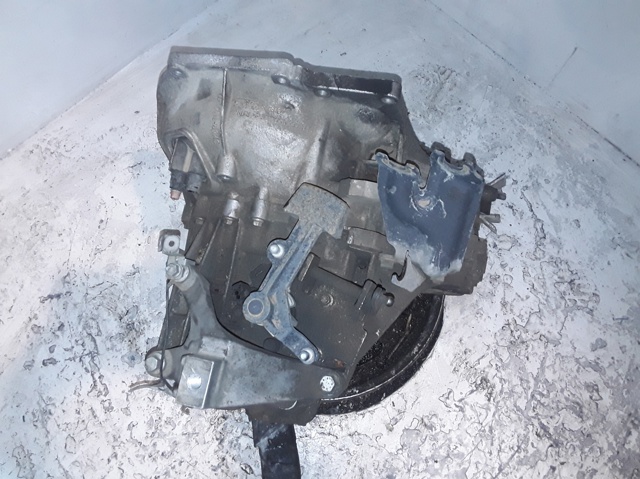FORD 9M5R7002UD в наличии Тернополь