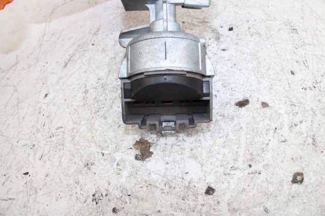 FORD 9T163F880AA в наличии Винница