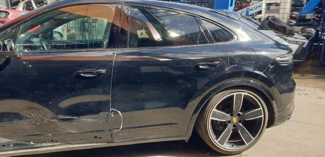 9Y3833051AYGRV PORSCHE Дверь задняя левая купить в Винница