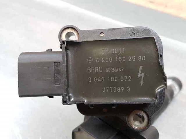 Ignição por bobina para Mercedes-Benz E-Class 200 Kompressor (211.041) 271956 A0001502580