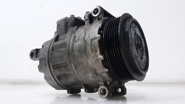 Compressor de ar condicionado para Mercedes-Benz CLK 270 CDI (209.316) om612967 A0002309011