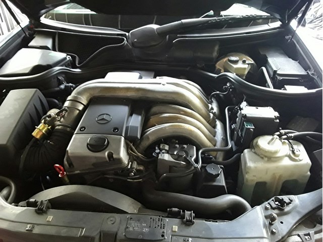 Compressor de ar condicionado para Mercedes E Class (W124) Sedan A0002340611