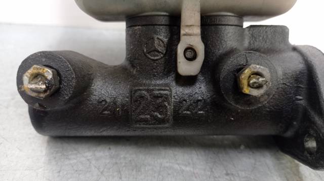 Cilindro mestre do freio A0004316401 MERCEDES