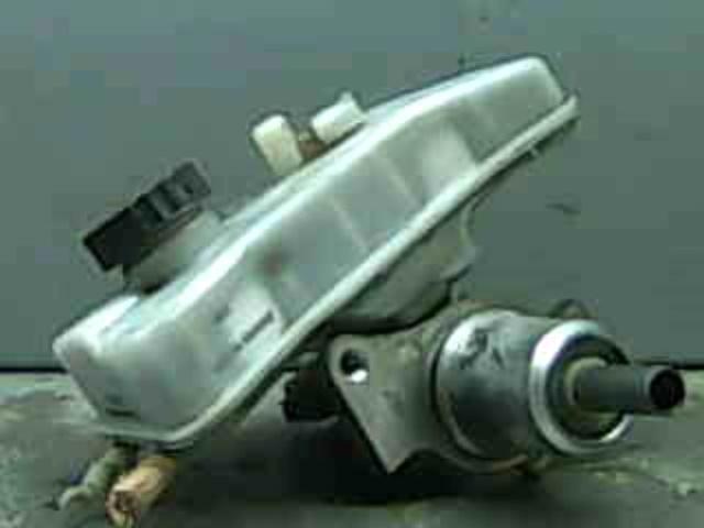 MERCEDES A0004317101 Главный тормозной цилиндр в наличии Ровно