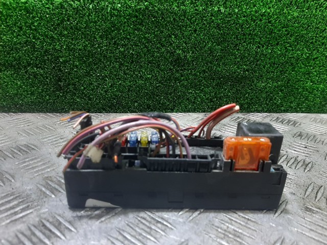 Unidade de dispositivos de segurança Mercedes E S210