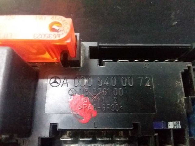 Unidade de dispositivos de segurança Mercedes E S210