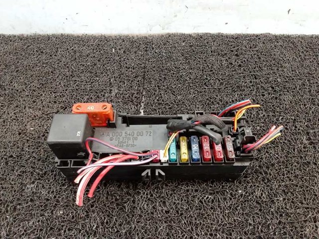 Unidade de dispositivos de segurança A0005400072 MERCEDES