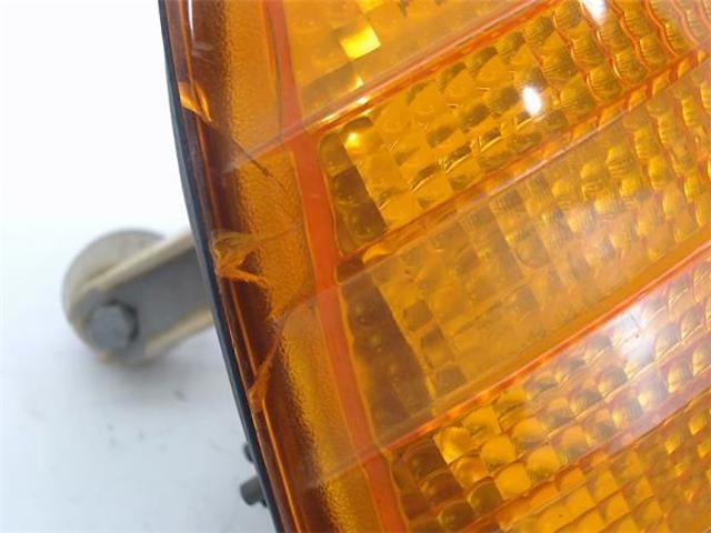 A0008200521 MERCEDES Повторитель поворота на крыле купить в Харьков