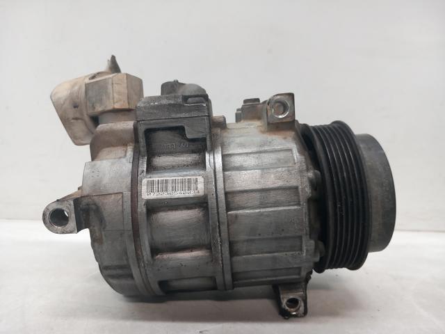 Compressor de aparelho de ar condicionado A0008302500 Mercedes