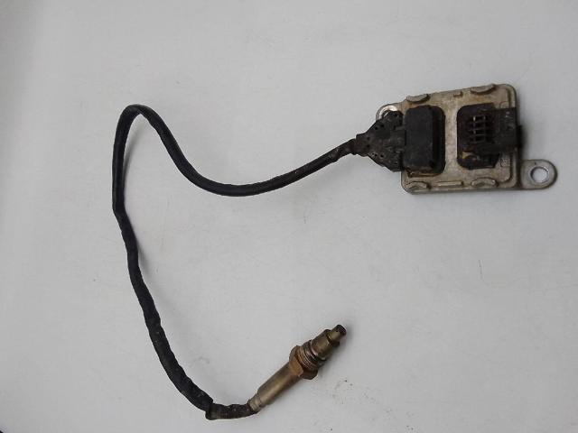 A0009059812 Датчик оксидов азота NOX передний купить Киев