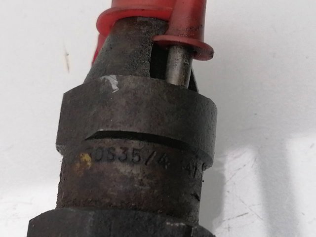 MERCEDES A0010172121 Форсунка впрыска топлива в наличии Полтава