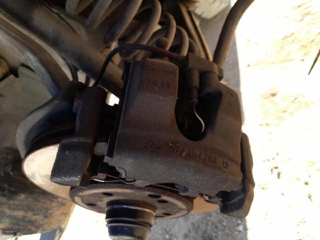 A001420308364 MERCEDES Суппорт тормозной передний правый купить в Чернигов