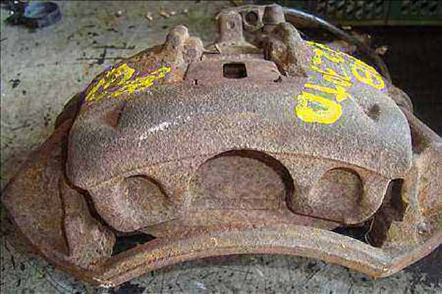 MERCEDES A0014206383 Суппорт тормозной передний левый в наличии Запорожье